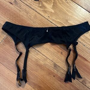 Intimissimi Elegant Black Lace Accessory